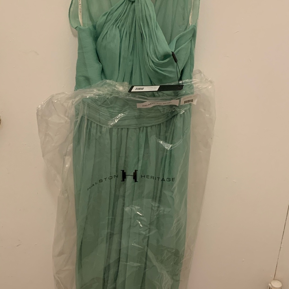 Halston Heritage dress in size 2. New, never worn!